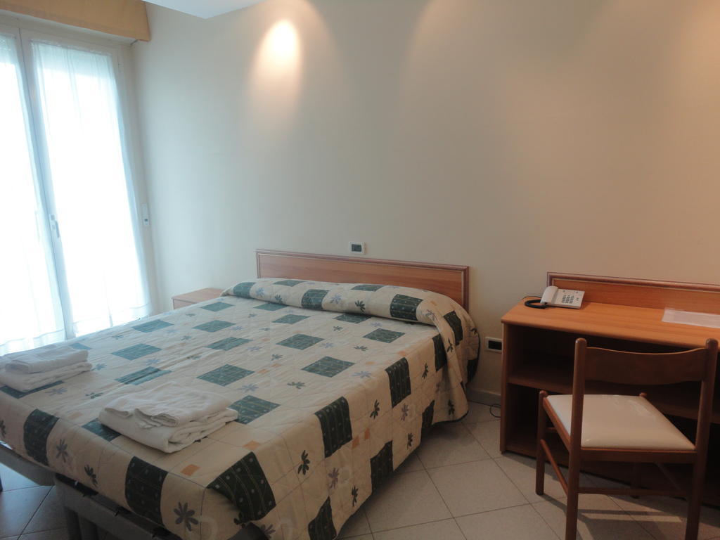 Hotel Al Ragno Cesenatico Room photo