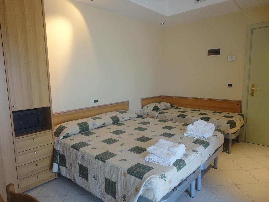 Hotel Al Ragno Cesenatico Room photo